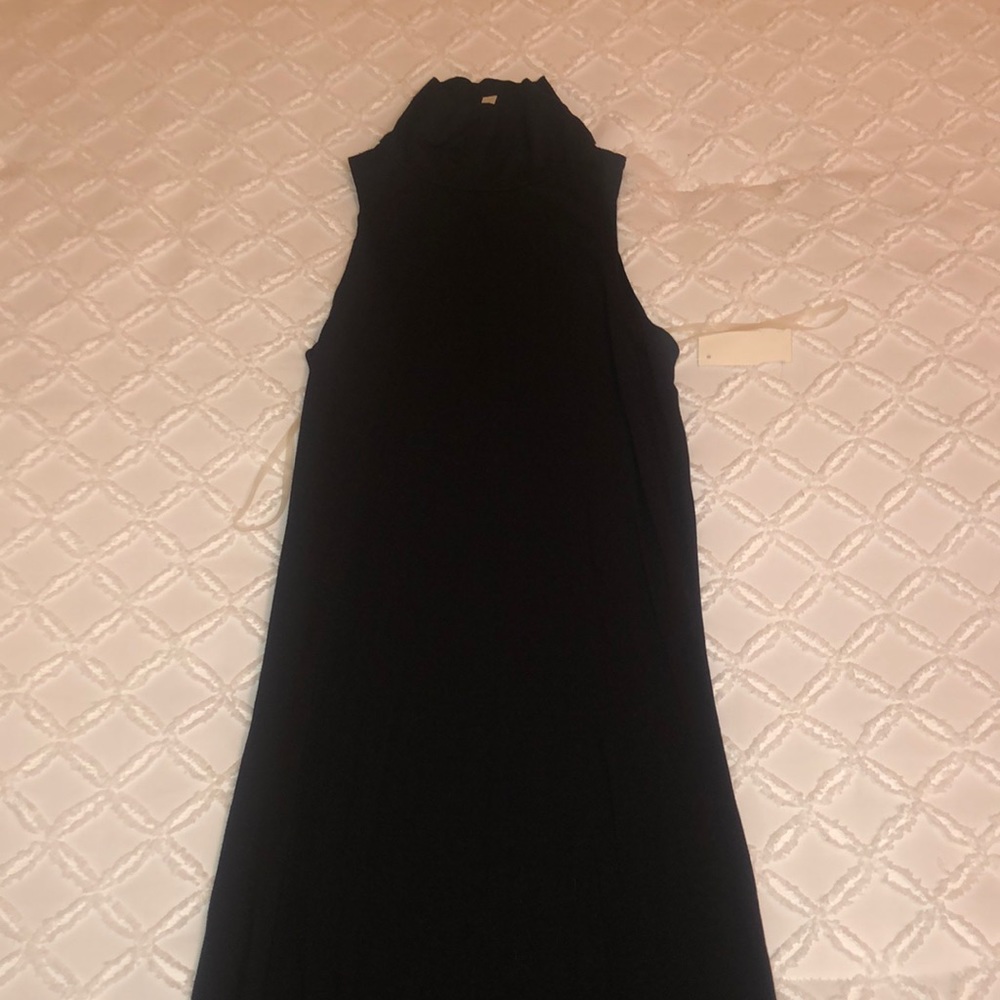 Black maxi dress with legs slits !